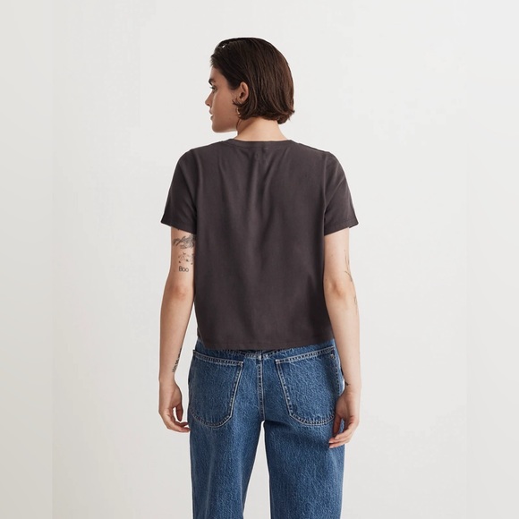Madewell Small Softfade Cotton Boxy-Crop Tee - Picture 5 of 7
